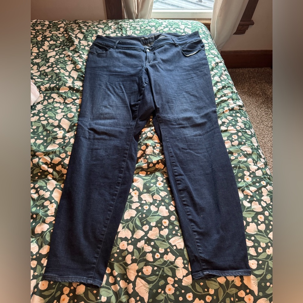 Old Navy Mid-Rise Skinny Rockstar Jeans Size 24